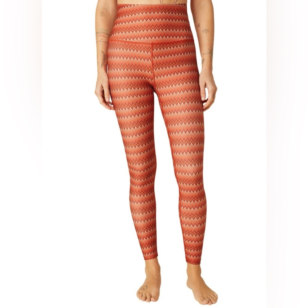 Beyond Yoga Paprika Chevron Leggings
Size Medium
